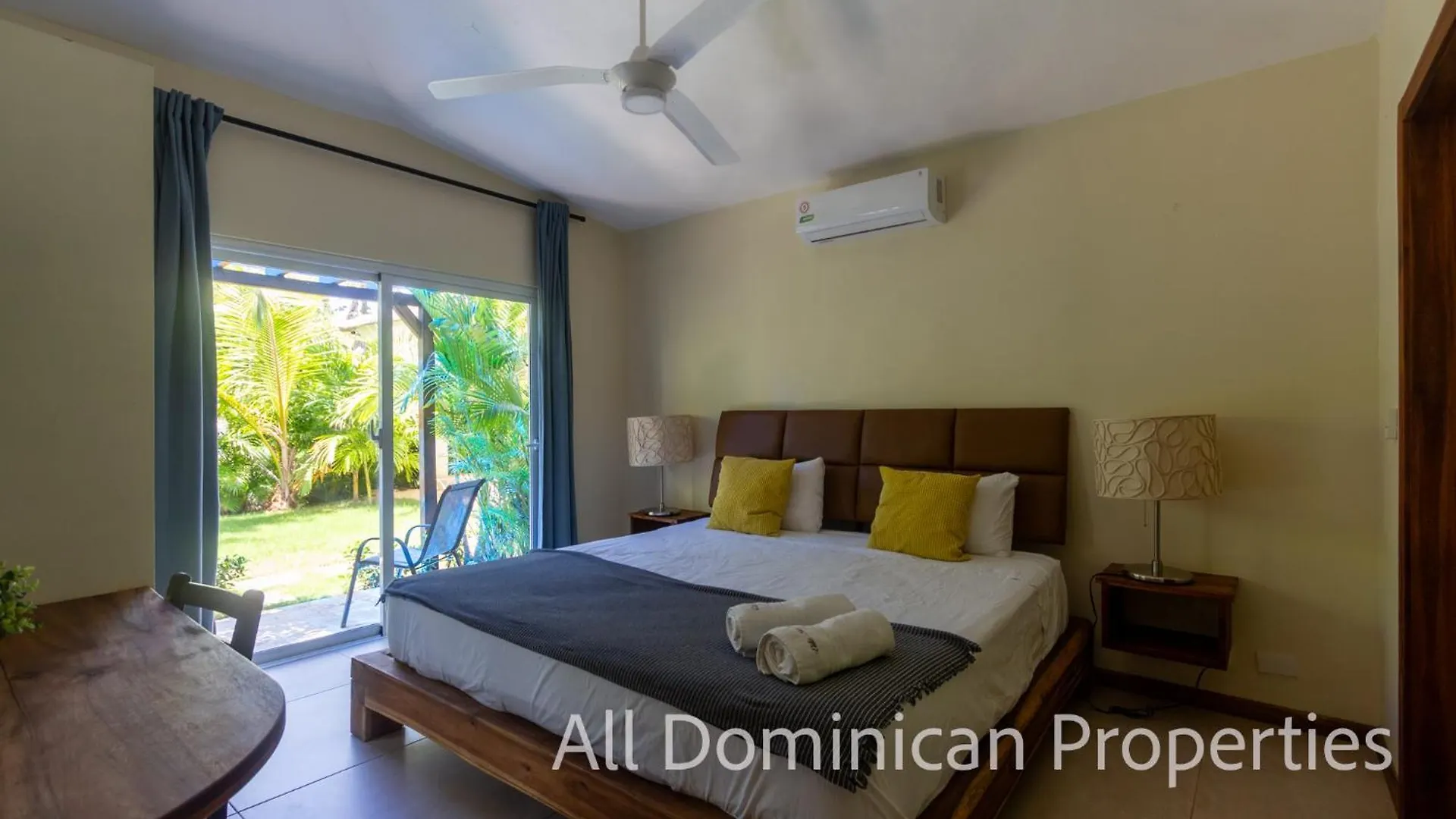 Sosua Private Villa, 9 Bedroom Guest Friendly, Up To 20 Persons! Villa